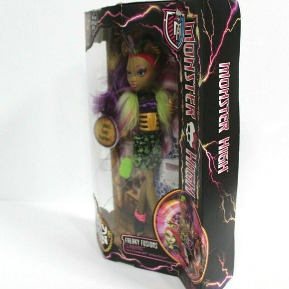 Monster High Freaky Fusion Clawvenus Doll - Picture 4 of 5